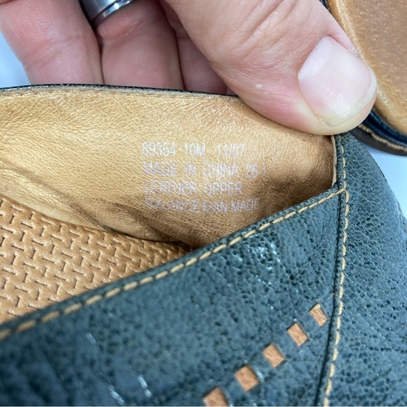 Clarks slip on sandals size 10 - Picture 7 of 8